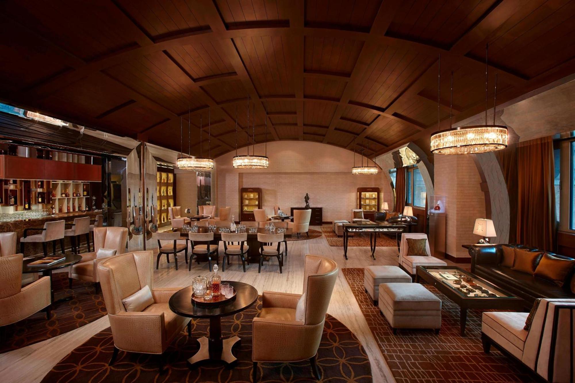 Itc Grand Chola, A Luxury Collection Hotel, Chennai Dış mekan fotoğraf The Lounge at the Four Seasons Hotel, Mumbai