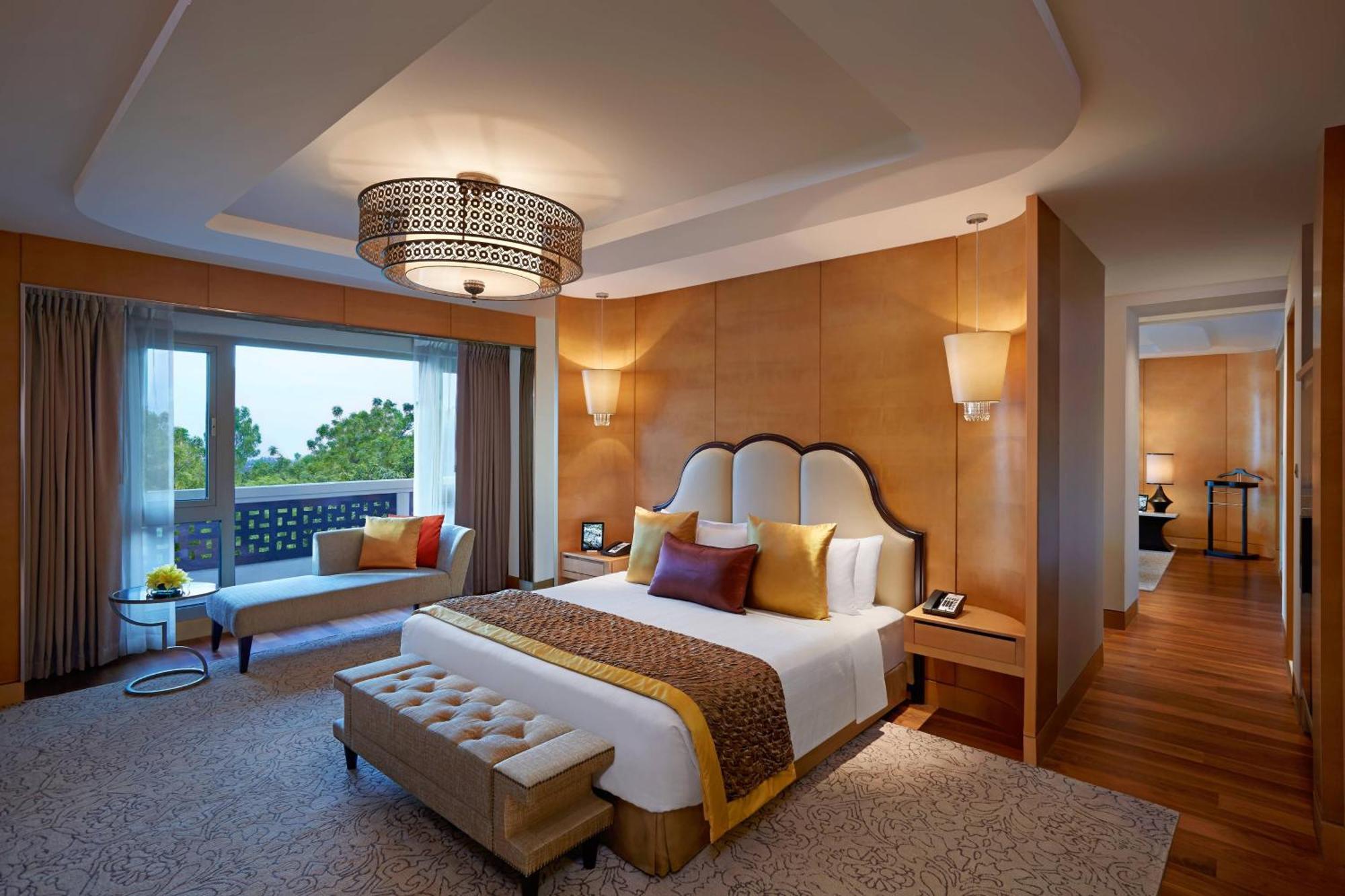 Itc Grand Chola, A Luxury Collection Hotel, Chennai Dış mekan fotoğraf A bedroom at the Taj Mahal Palace