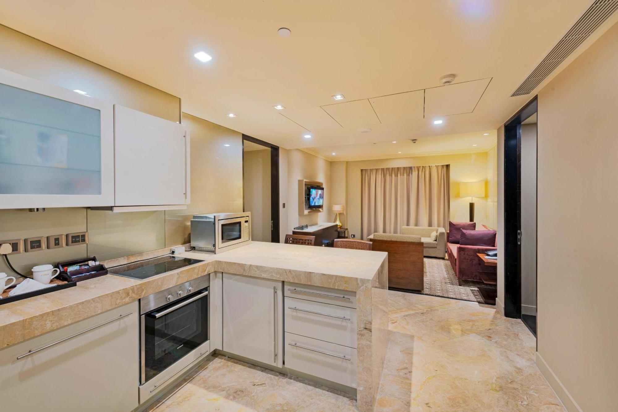 Itc Grand Chola, A Luxury Collection Hotel, Chennai Dış mekan fotoğraf A typical apartment at The Park