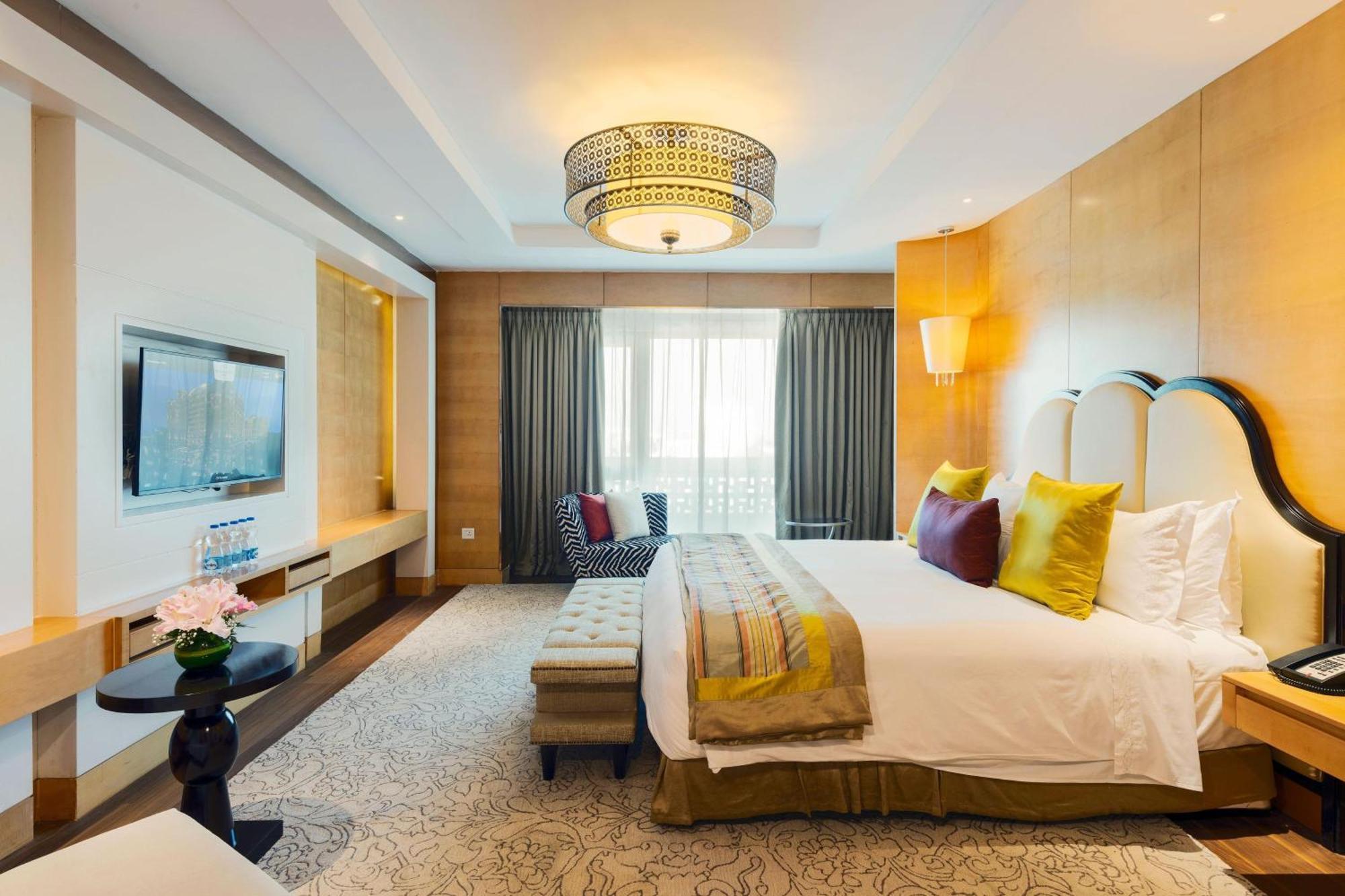Itc Grand Chola, A Luxury Collection Hotel, Chennai Dış mekan fotoğraf A bedroom at the hotel
