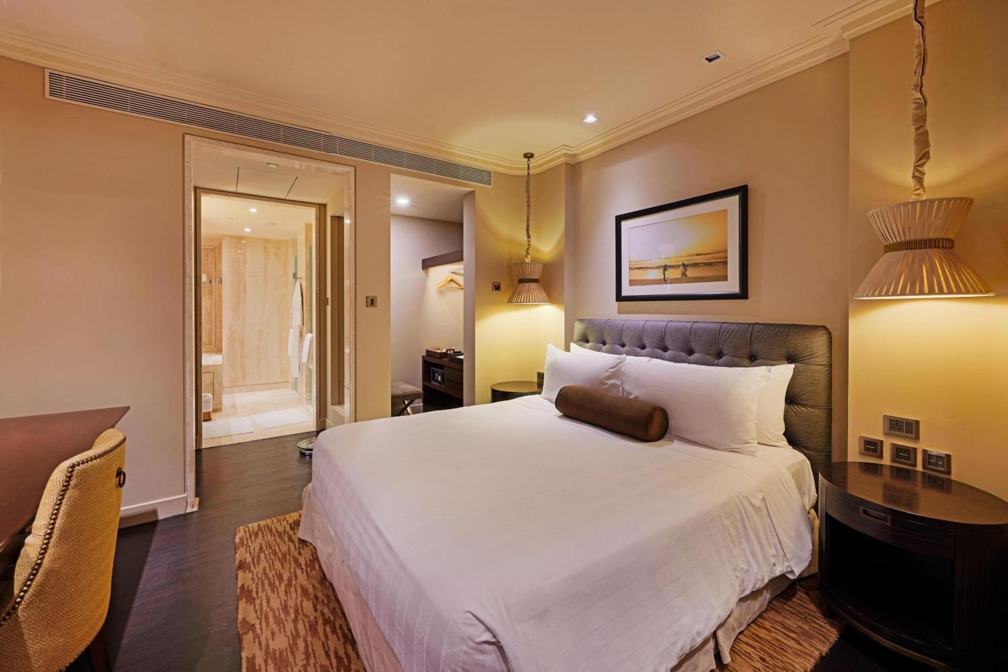 Itc Grand Chola, A Luxury Collection Hotel, Chennai Dış mekan fotoğraf A bedroom at the hotel